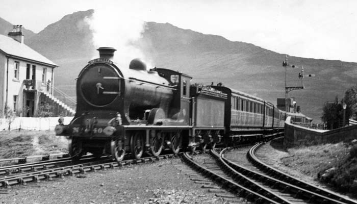 NBR No 406 4-4-0 ‘Glen Croe’ at Crianlarich with a Fort William train